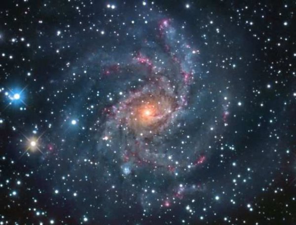 Галактика-NGC6946 Фейерверк