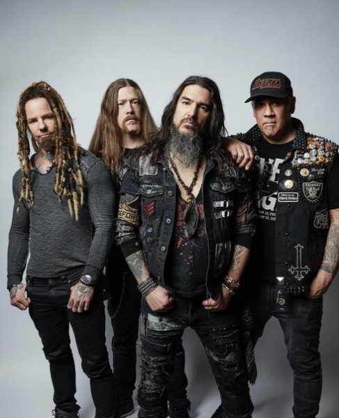 MACHINE HEAD