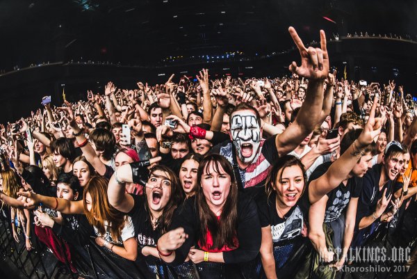 sum41 19