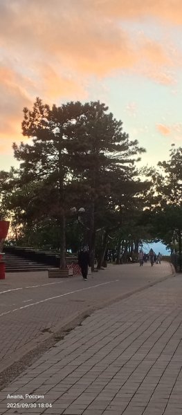 Анапа. Набережная вечером