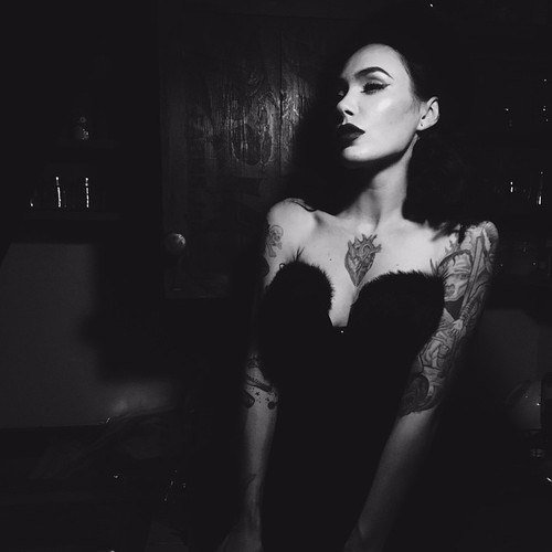 Dark (2)