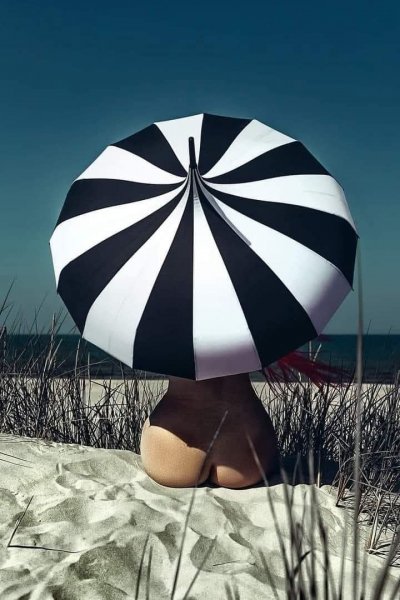 Шопка с зонтиком