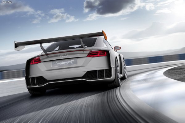 audi-tt-clubsport-turbo-prezentuyut-v-ve
