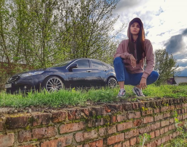 IEAAAgMhI-A-1920 нет