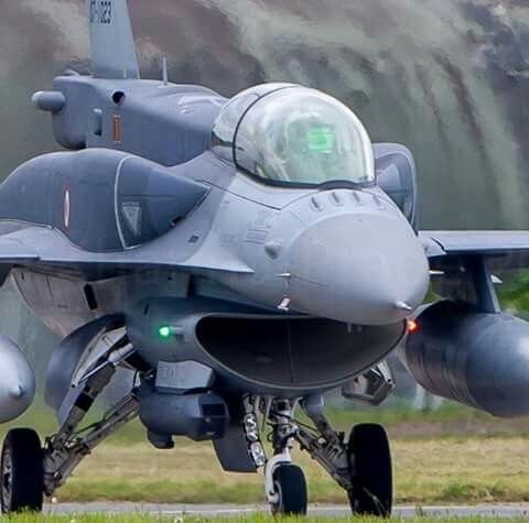 F-16