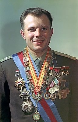 Первый в Мире космонавт СССР Юрий Гагарин!
