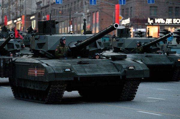 T-14 на Красной площади