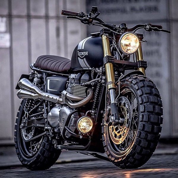 Triumph T100 Scrambler