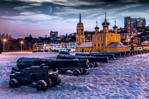 Адмиралтейская площадь