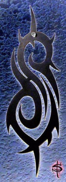 logo in metal