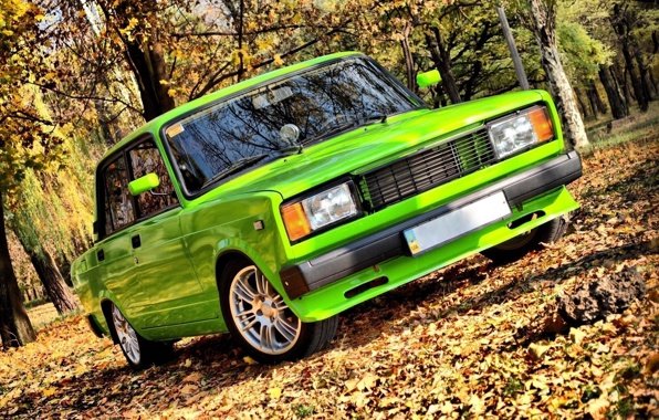 lada-lada-osen-park-derevya
