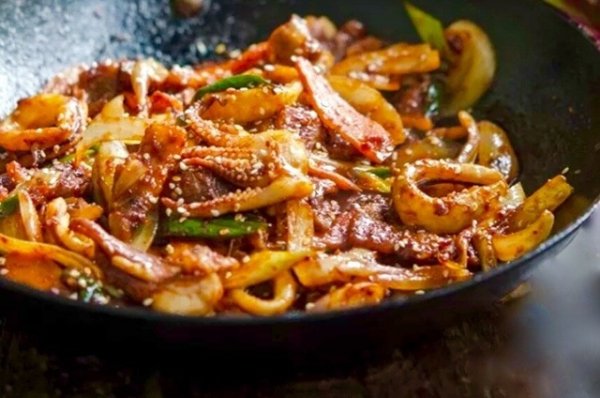 Пятиминутный кальмар в остром соусе по-корейски