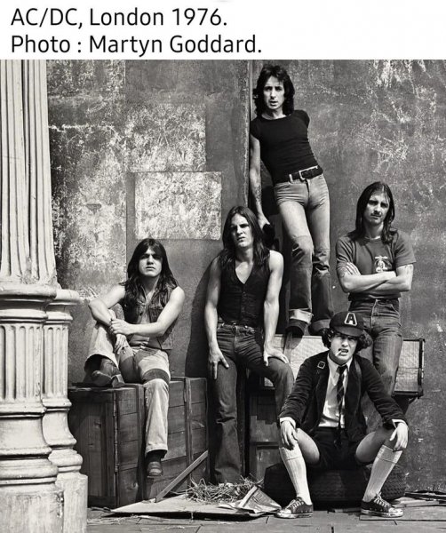 AC DC
