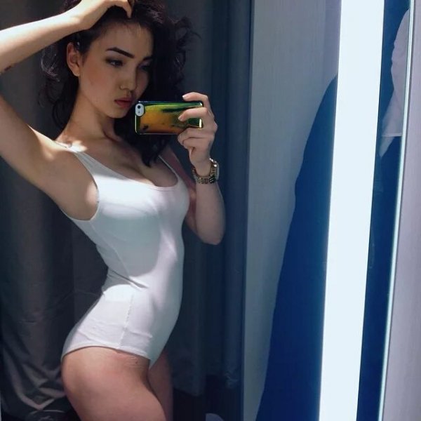 I (4)