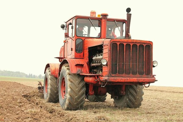 Кировец К-700 Горбатый