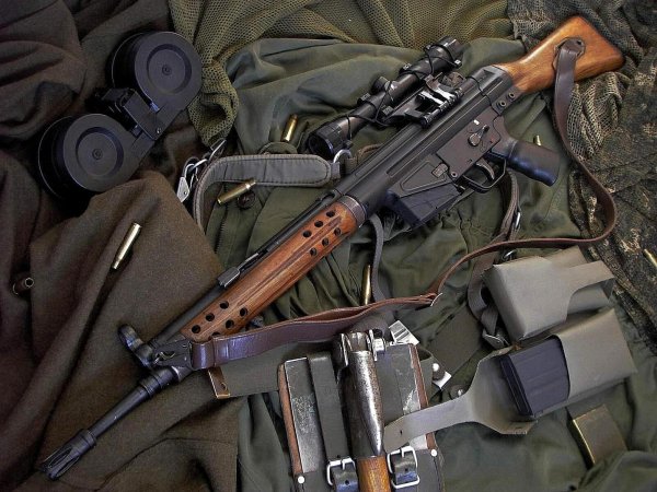 Немецкая штурмовая винтовка фирмы Heckler&amp;Koch G3