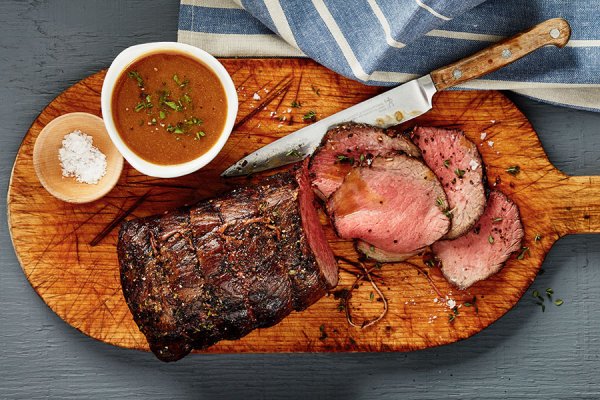 Ростбиф в карамели с пикантным соусом