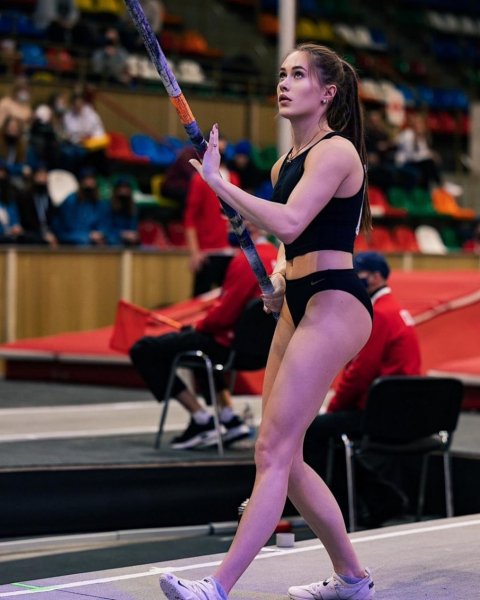 Полина Кнороз