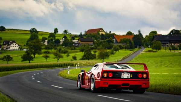 феррари Ф 40