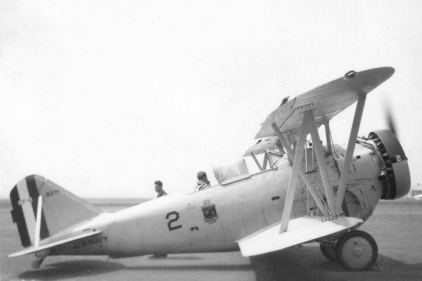 Grumman G-5 FF-2