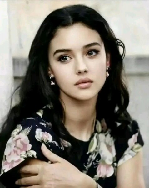 МОНИКА БЕЛУЧЧИ