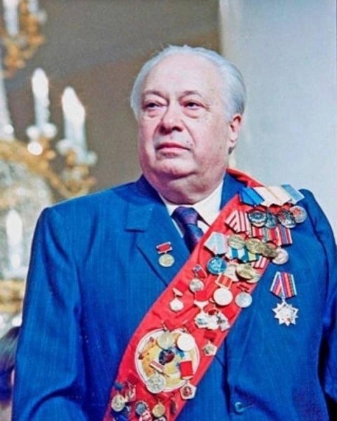 Николай Николаевич Озеров