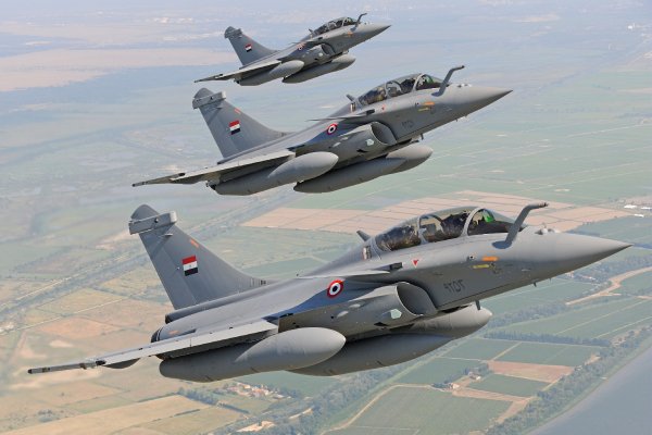 rafale-dm-istrebitel-dassault-rafale-ptb-vvs-egipta