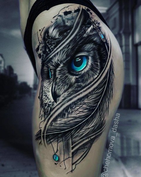 Тату, бедро, сова