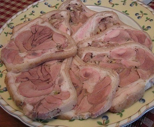 Рулет из свиной рульки