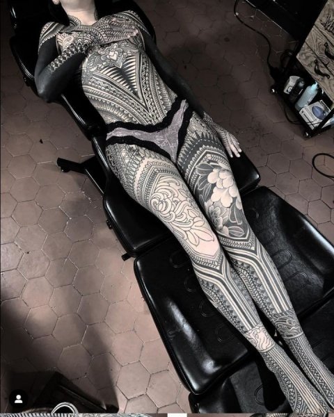 Черный узор