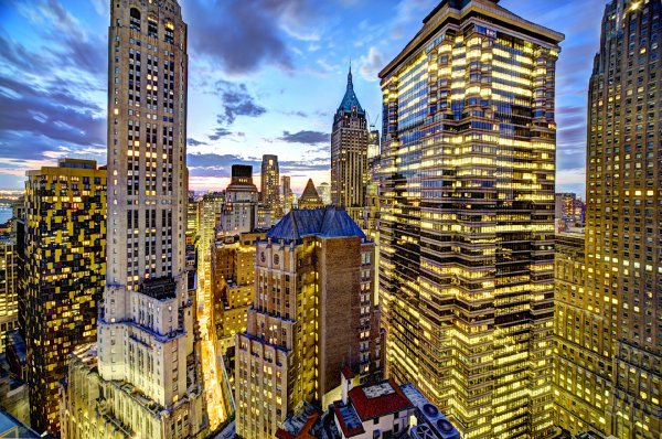new-york-city-manhattan-wall