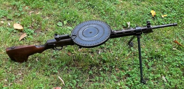 Ручной пулемет Дегтярева (ДП-28)
