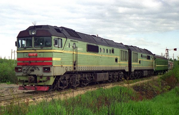 Тепловоз 2ТЭ121-027