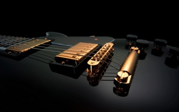 Guitar 001031