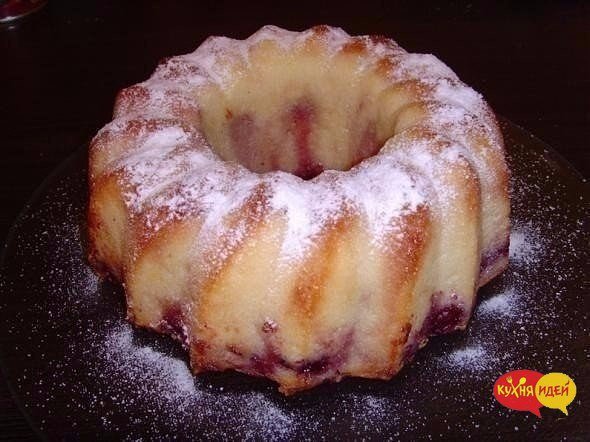 Манник с вишней