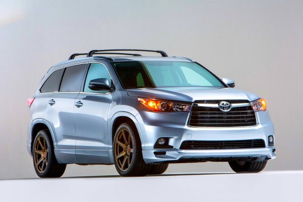 Toyota Land Cruiser URJ200 TRD SEMA Edition