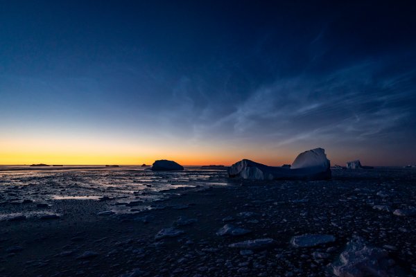 C1085810