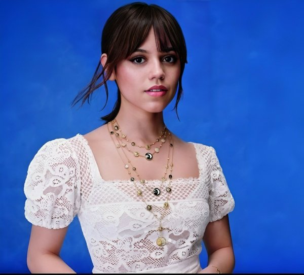 Jenna Ortega 44911003