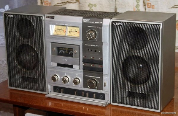 Магнитофон Комета