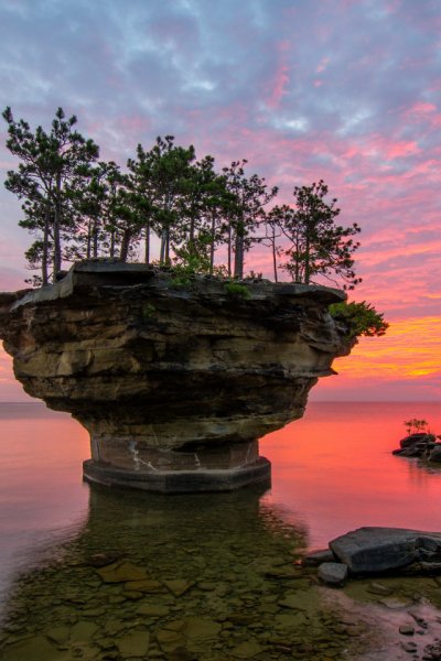 ssha-shtat-michigan-ozero-guron