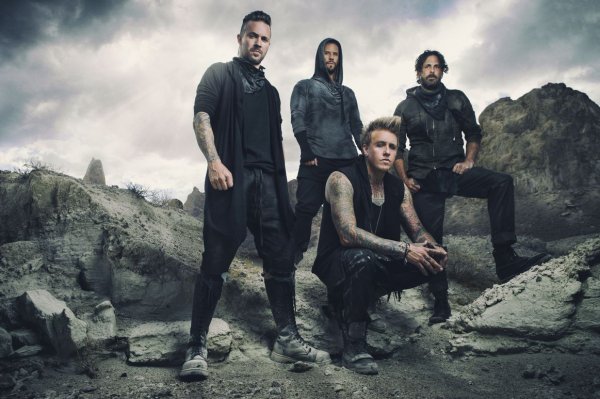 Papa Roach - Warriors (feat. Royce Da 5'9) (Si