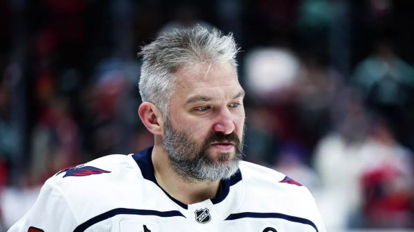 Овечкин забросил 919-ю шайбу за карьеру в НХЛ