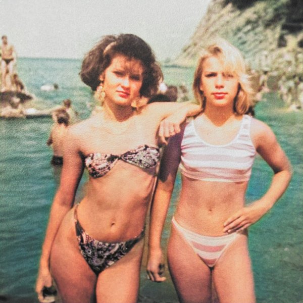 Модные купальники