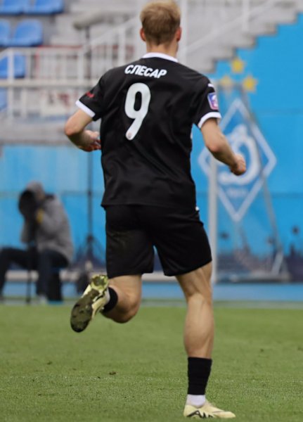 Артем Слесарь