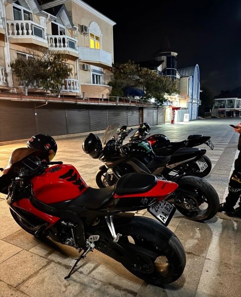 picture_383903651