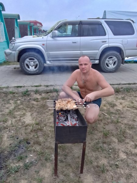 Как поёт Трофимов шашлычок под коньячок вкусно очень