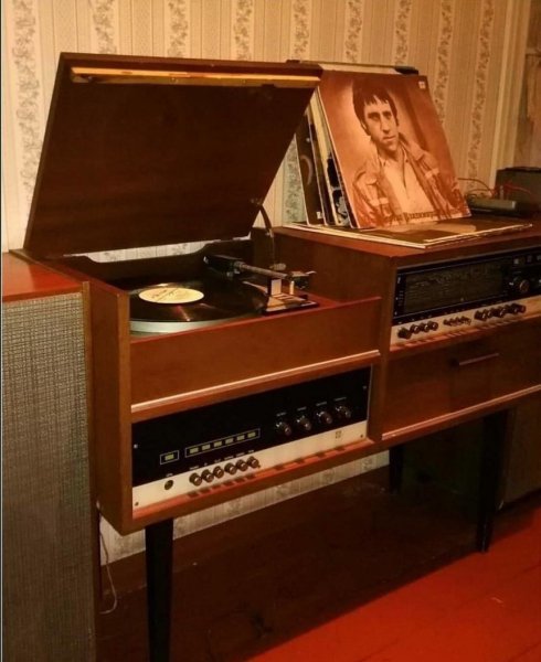 Радиола "Виктория 001 стерео"