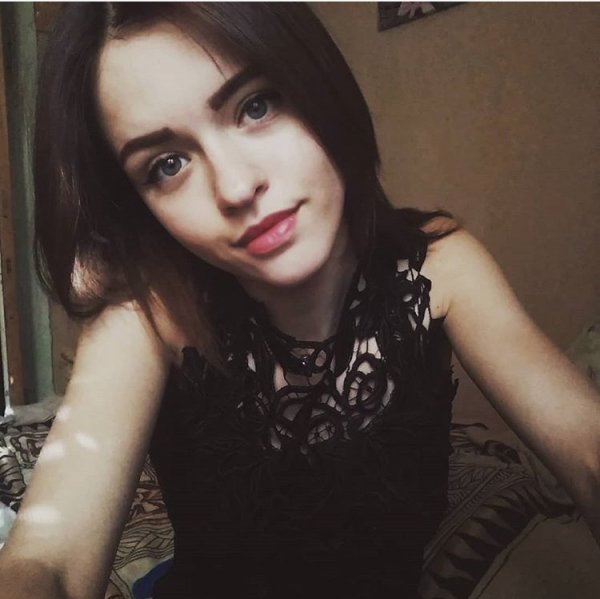 C9381-5957-49CF-8C84-6F289679DFEA