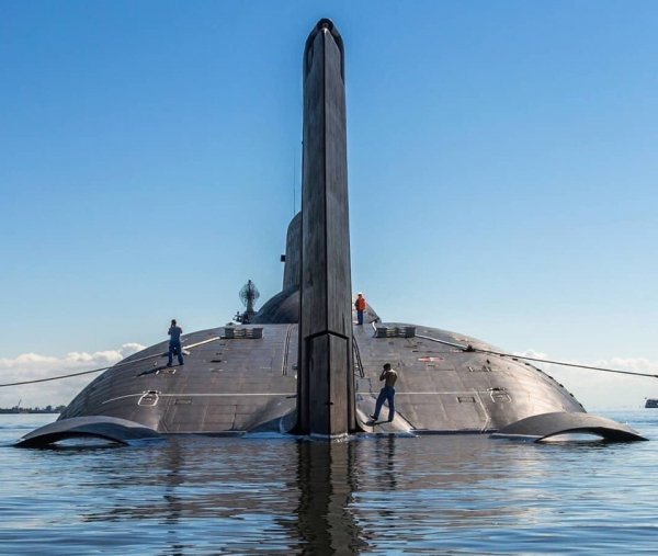 ТРПКСН ТК-208 "Дмитрий Донской" (вид с кормы)