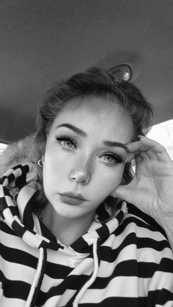 Скучаю без тебя :(((